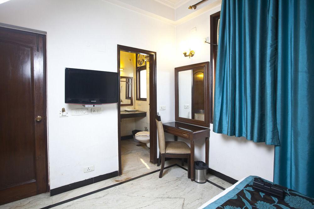 Fabhotel Lord Inn New Delhi Exterior photo
